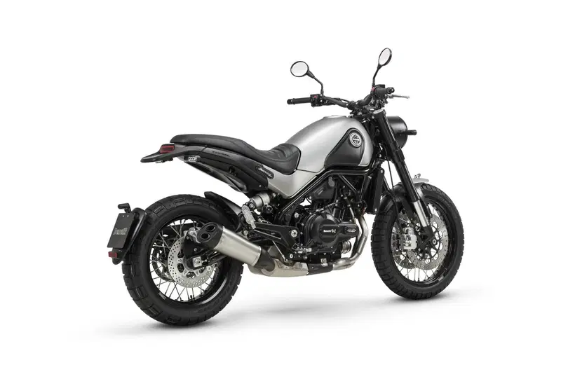 Benelli Leoncino 500 Trail (2021 - 26) (3)