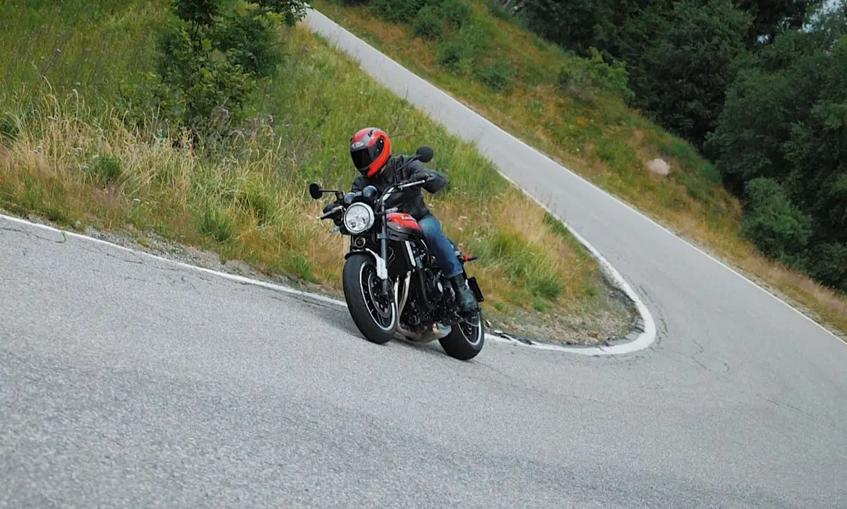 Kawasaki Z 900RS e Z 900RS CAFE: sfida in famiglia