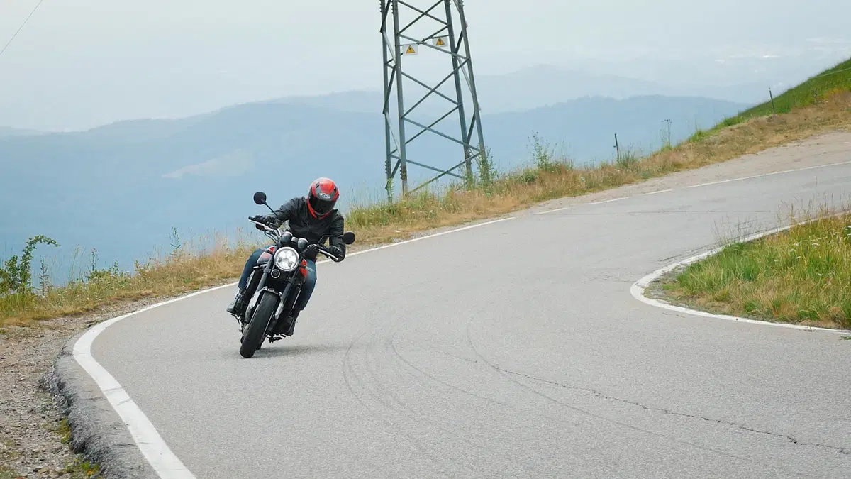 Kawasaki Z 900RS e Z 900RS CAFE: sfida in famiglia