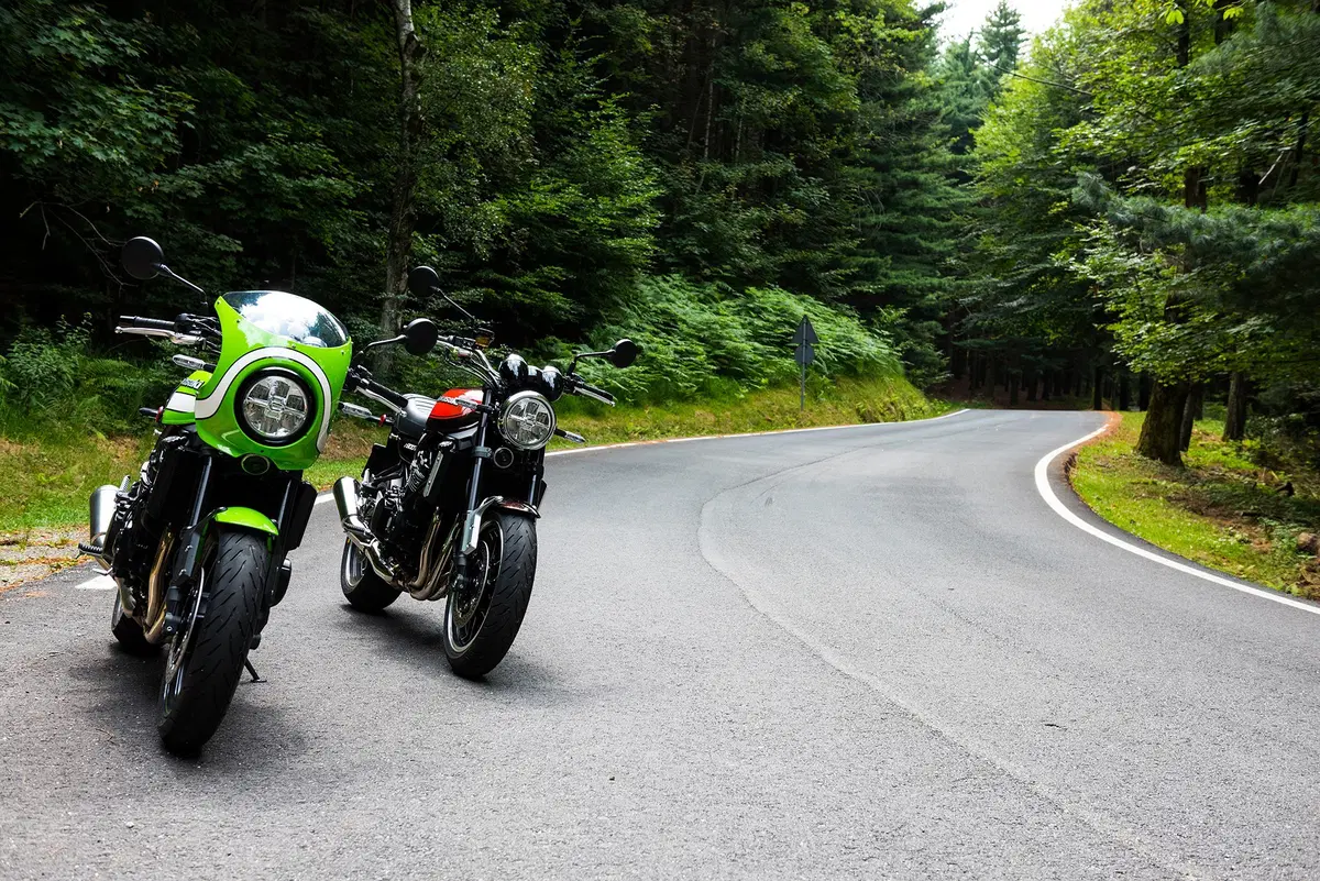 Kawasaki Z 900RS e Z 900RS CAFE: sfida in famiglia (9)