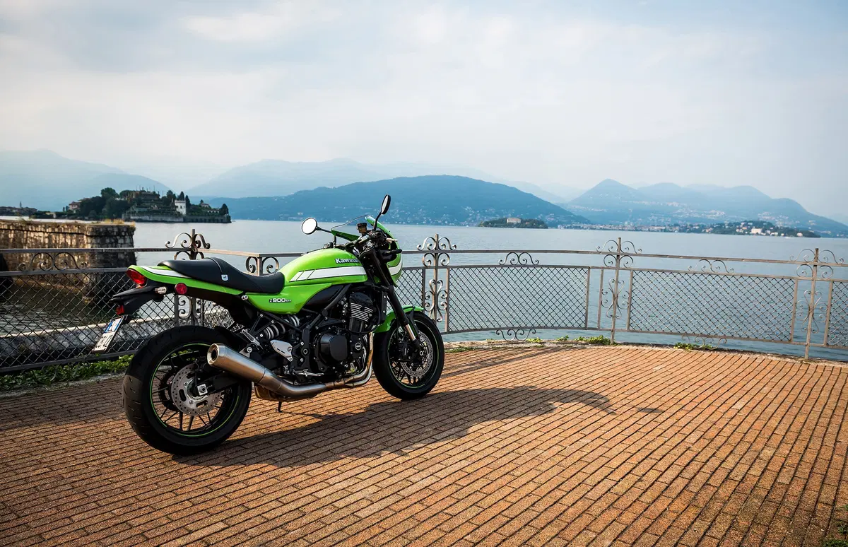 Kawasaki Z 900RS e Z 900RS CAFE: sfida in famiglia (16)