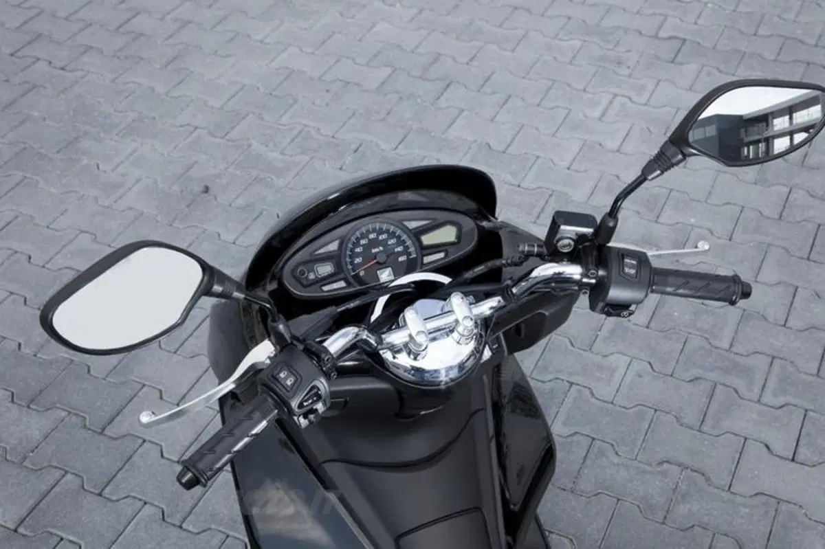 Honda PCX 125   (36)