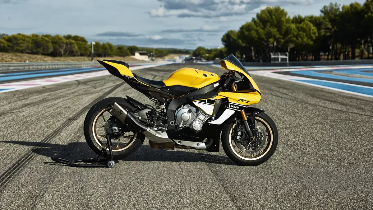 Yamaha YZF R1 YZF R1 60th Anniversary (2015 - 16) (3)