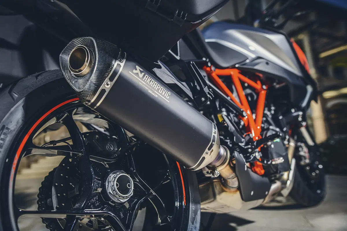 KTM SuperDuke 1290 GT (44)