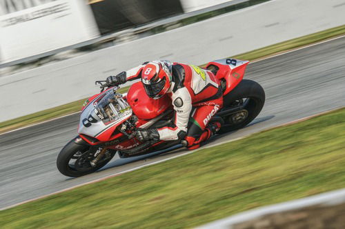 Ducati: Valia e la V4S vincono in Cina  (2)