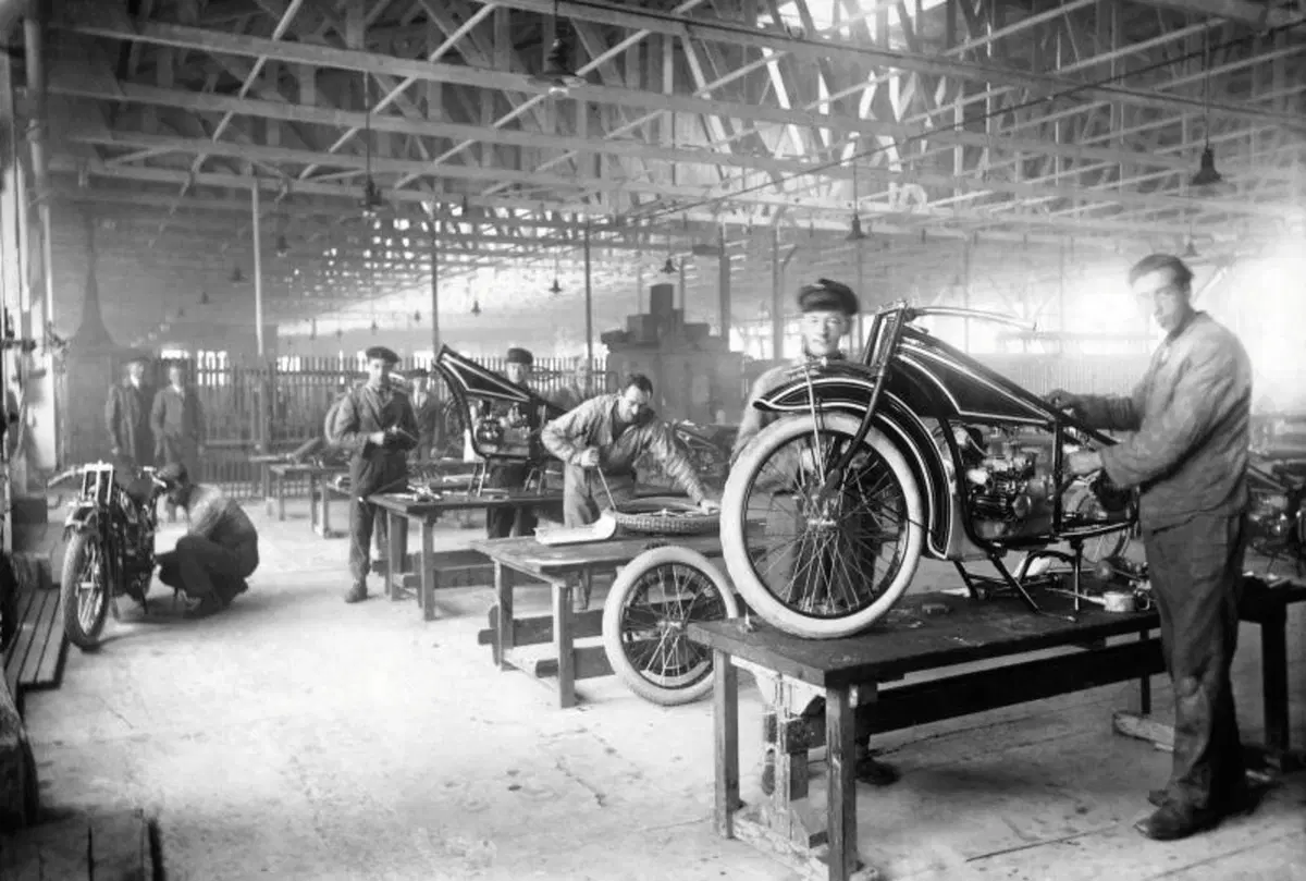 BMW e i suoi primi 100 anni (4)