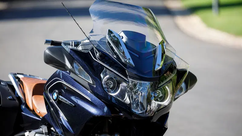 BMW R1250 RT 2019: foto e caratteristiche