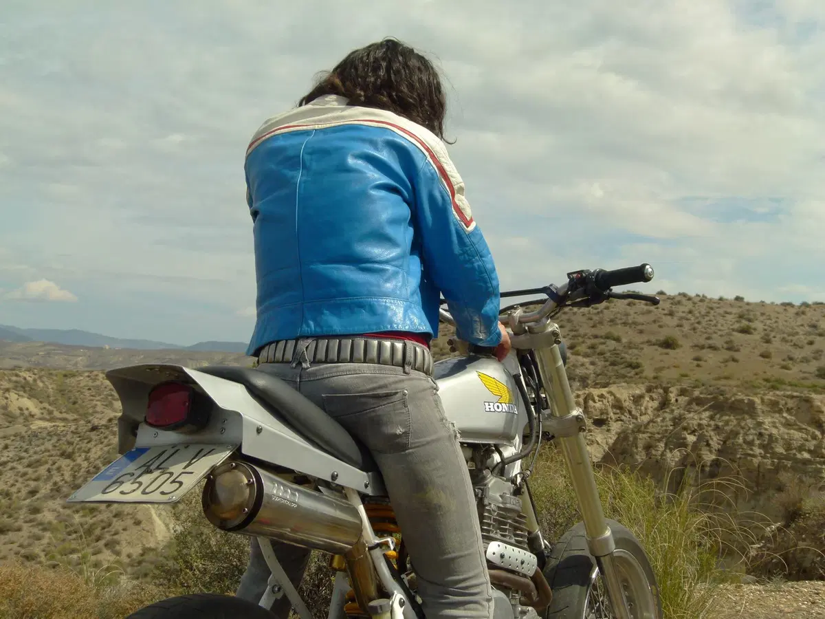 Donne in moto: le vostre foto! (12)