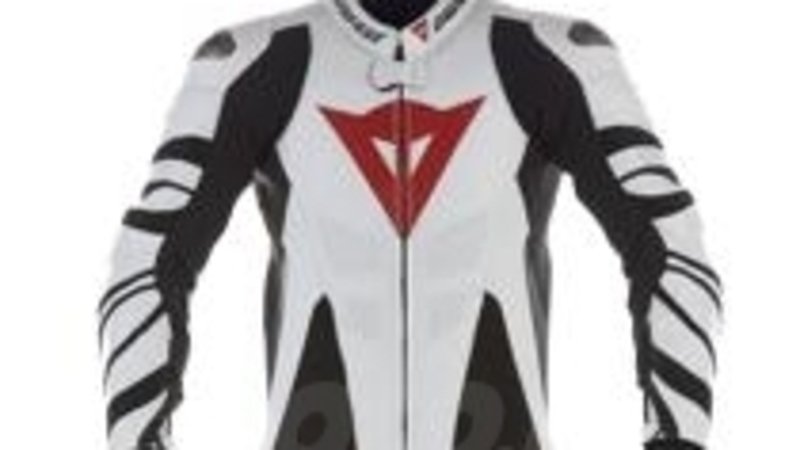 Il perfetto outfit racing secondo Dainese