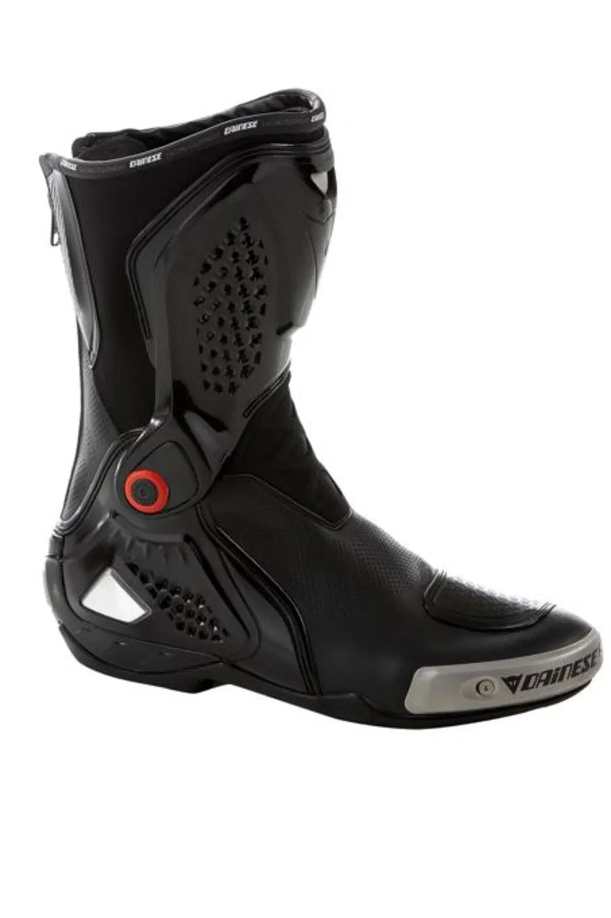 Il perfetto outfit racing secondo Dainese (3)