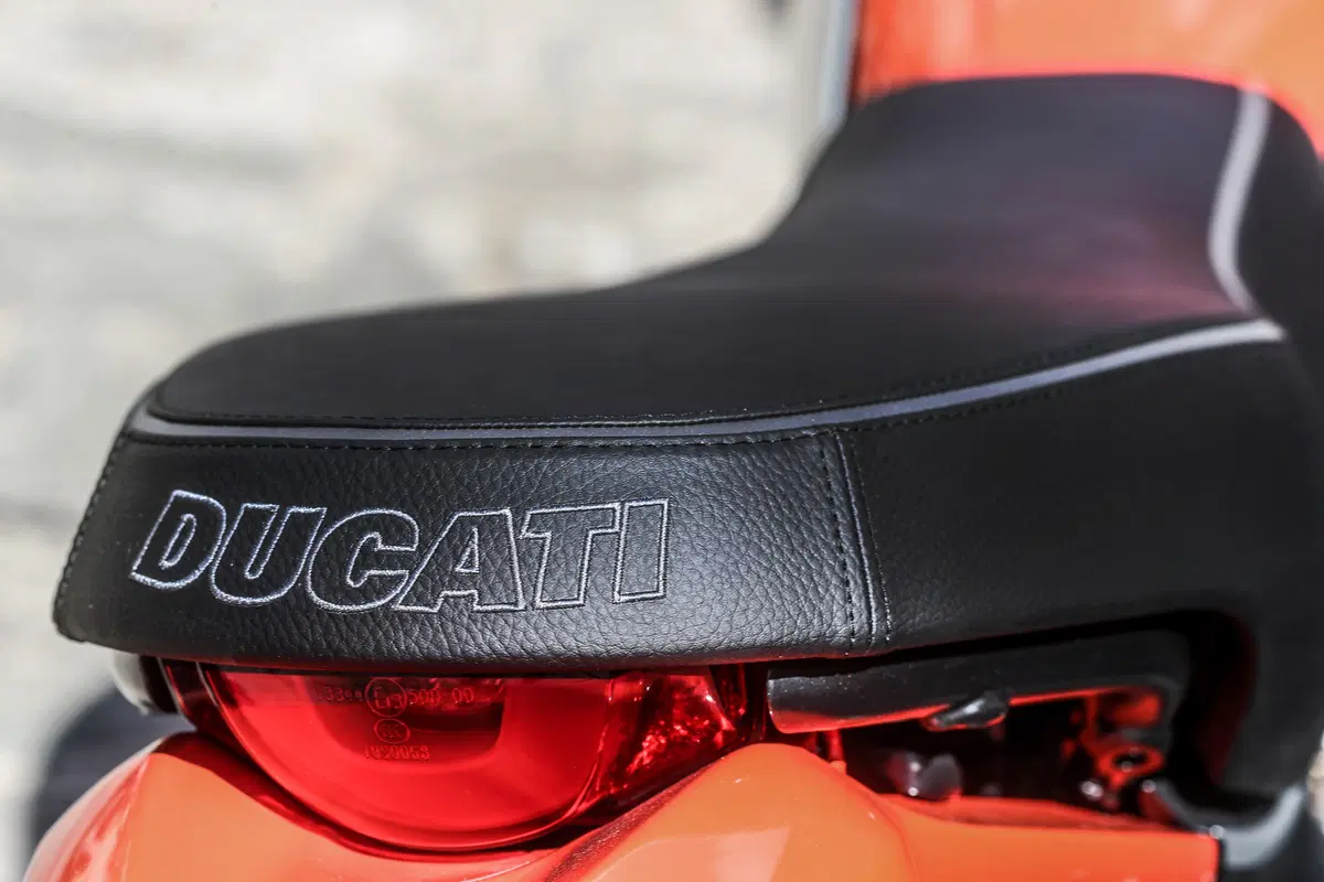 Ducati Scrambler Icon 2019. Più curata, comoda e sicura (7)