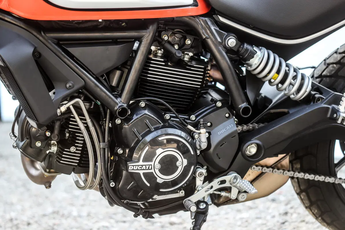 Ducati Scrambler Icon 2019. Più curata, comoda e sicura (3)