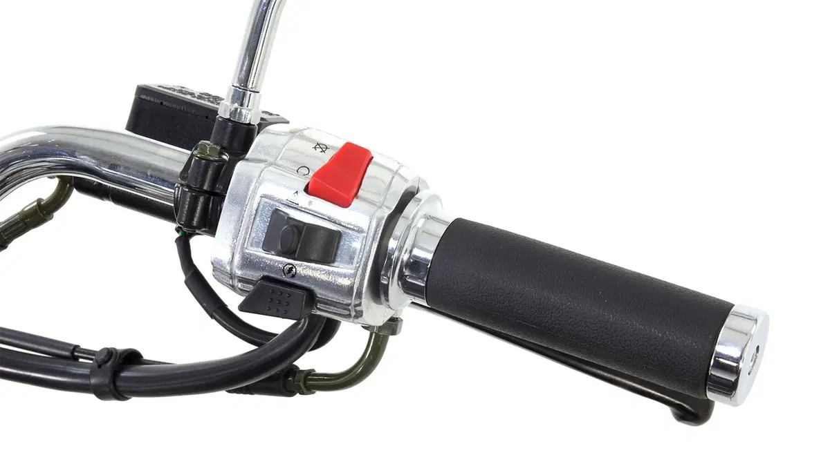UM Motocrycles rinnova la Renegade Commando Classic (11)