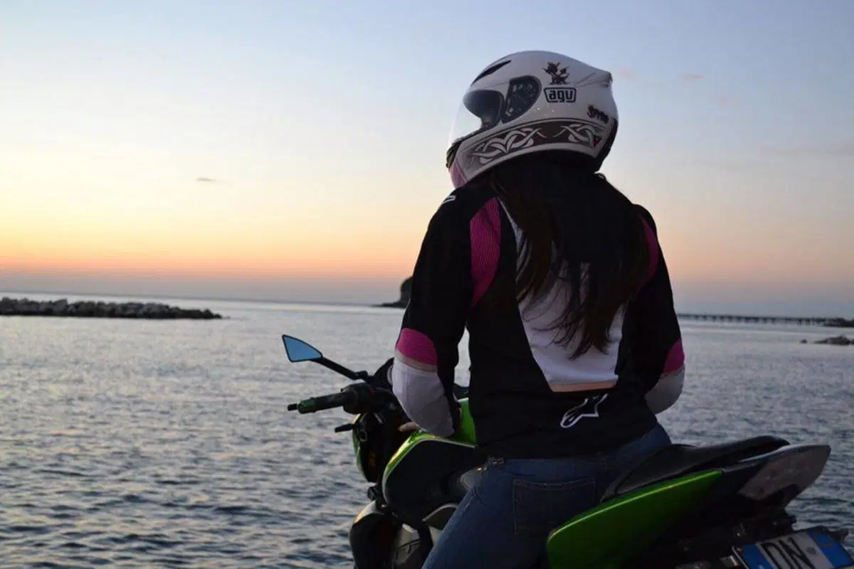 Donne in moto: le vostre foto! (16)