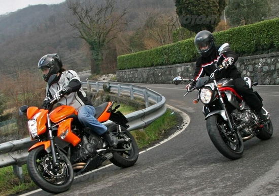 Kawasaki ER-6n VS Suzuki Gladius 650 