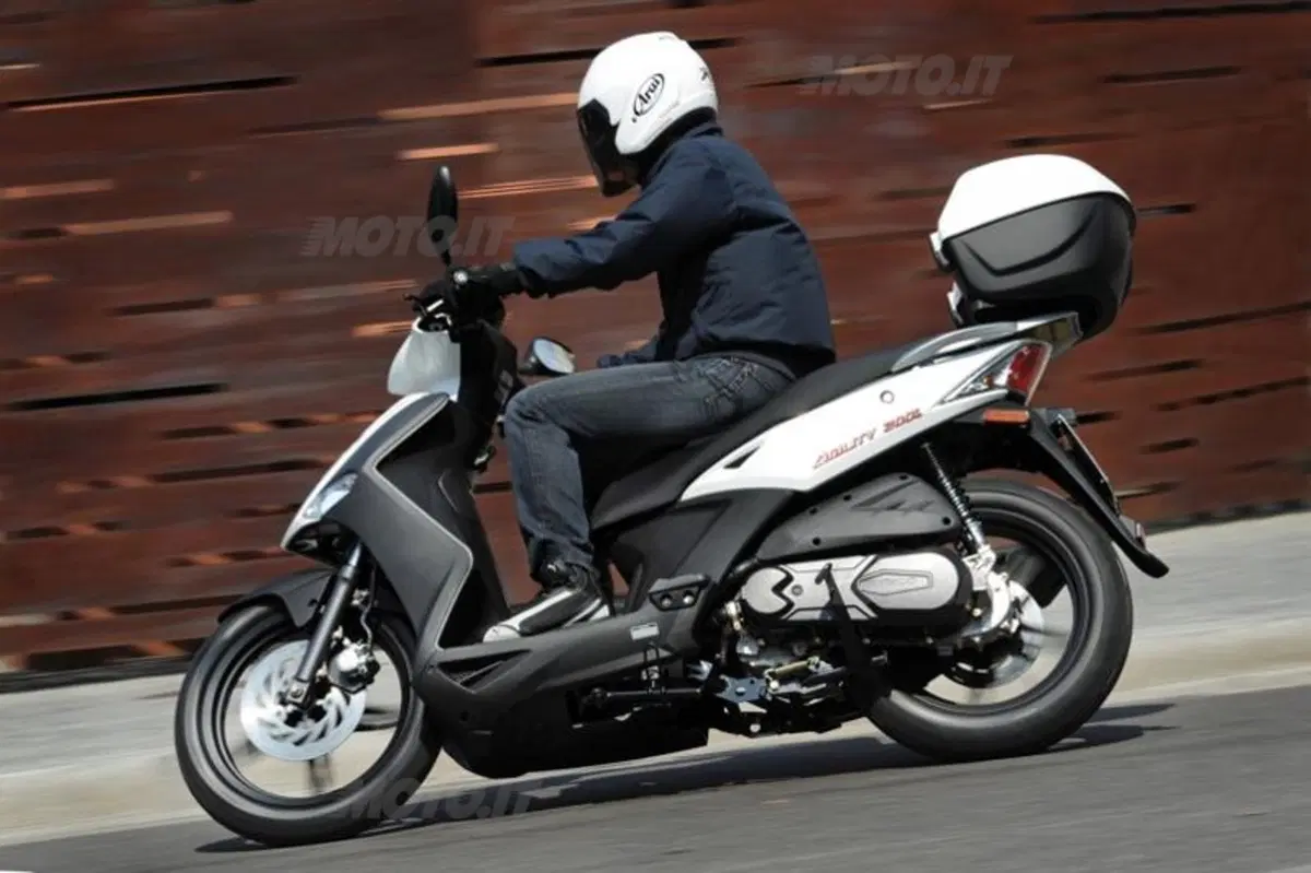Kymco Agility R16 200i e Agility R16 50 2T 