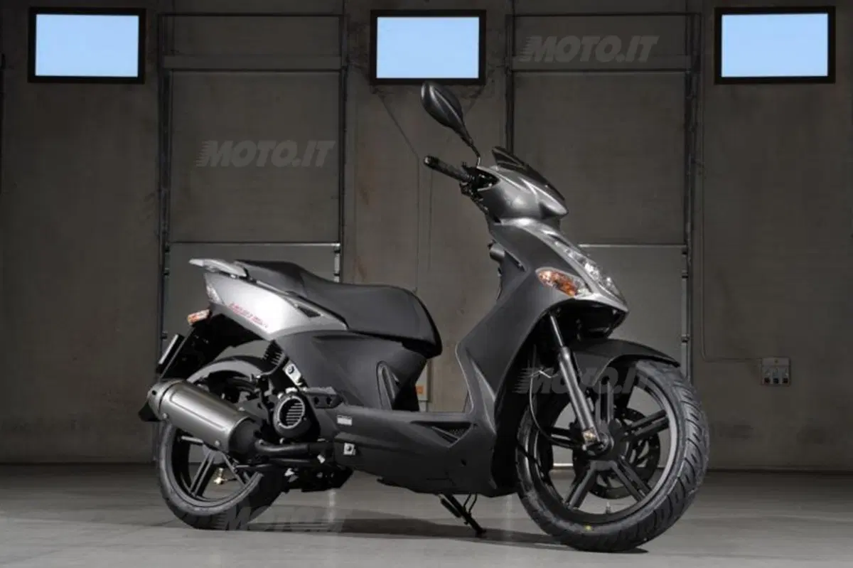 Kymco Agility R16 200i e Agility R16 50 2T  (7)