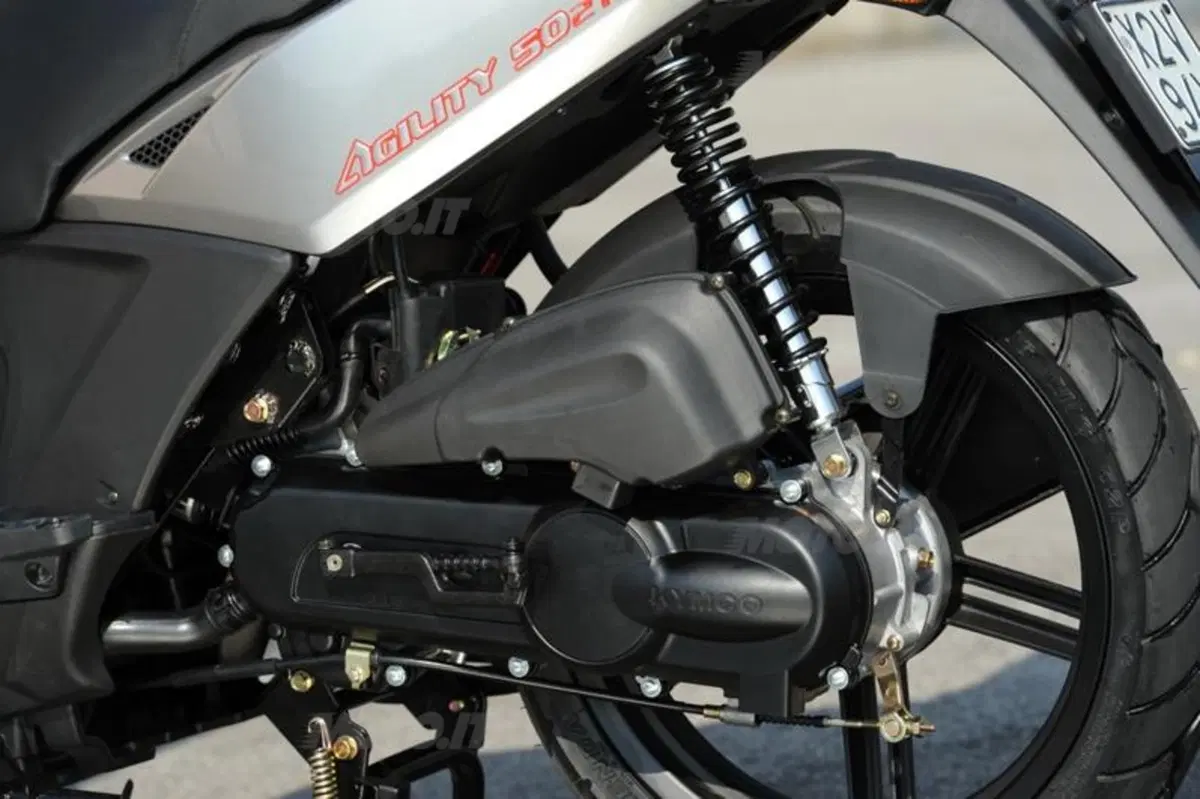 Kymco Agility R16 200i e Agility R16 50 2T  (8)