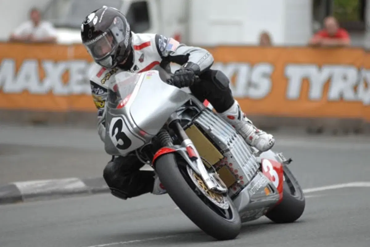 Tourist Trophy. Si recuperano oggi le gare rinviate (3)