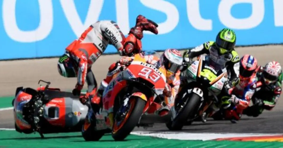MotoGP 2018. Lorenzo: "Sono caduto per colpa di M&aacute;rquez
