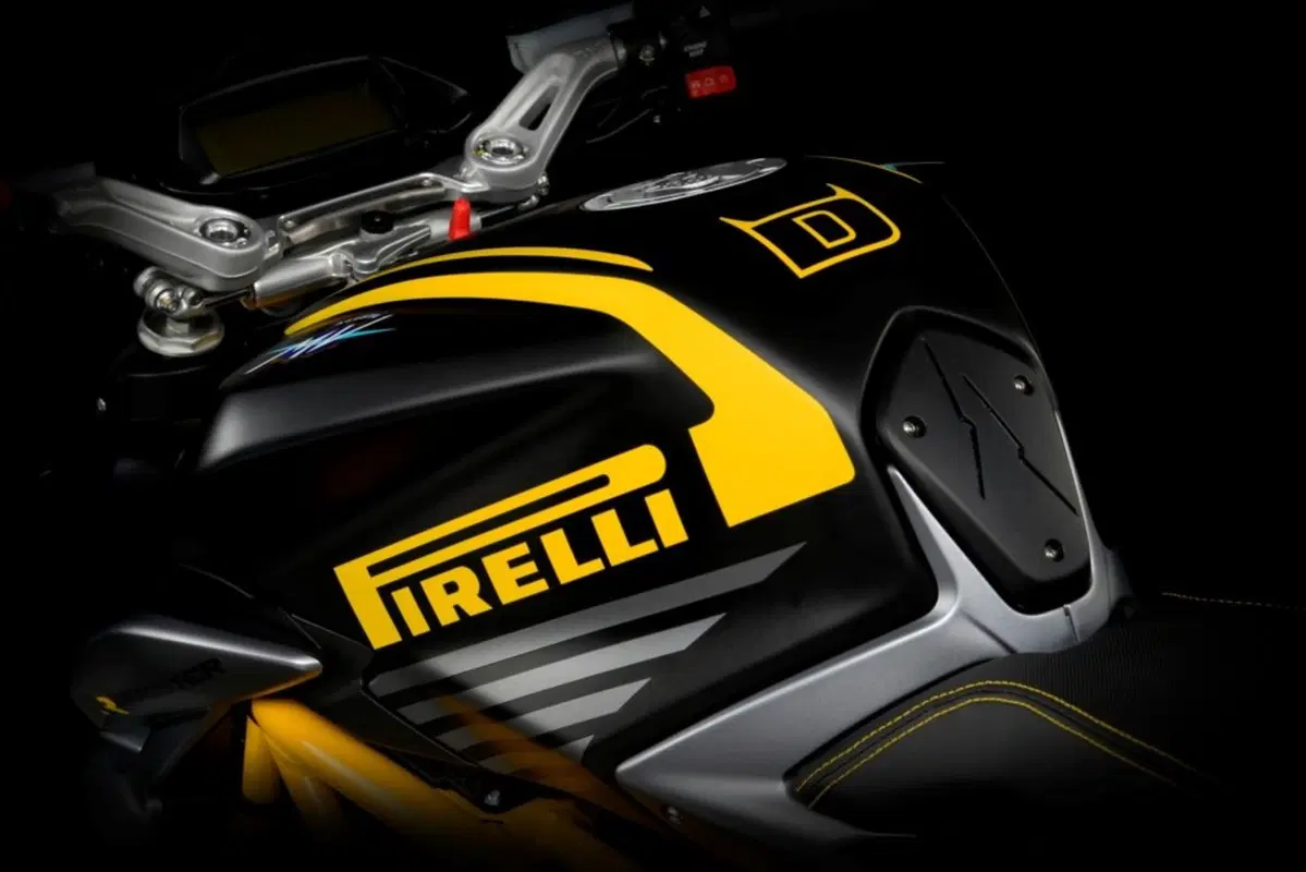 MV Agusta Dragster 800 Dragster 800 RR Pirelli (2019) (8)