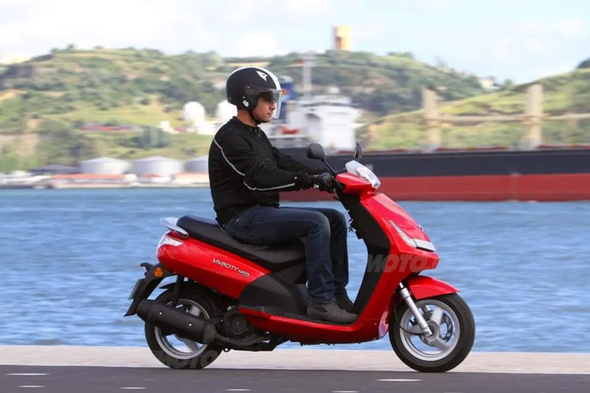 Peugeot Vivacity 125  (9)