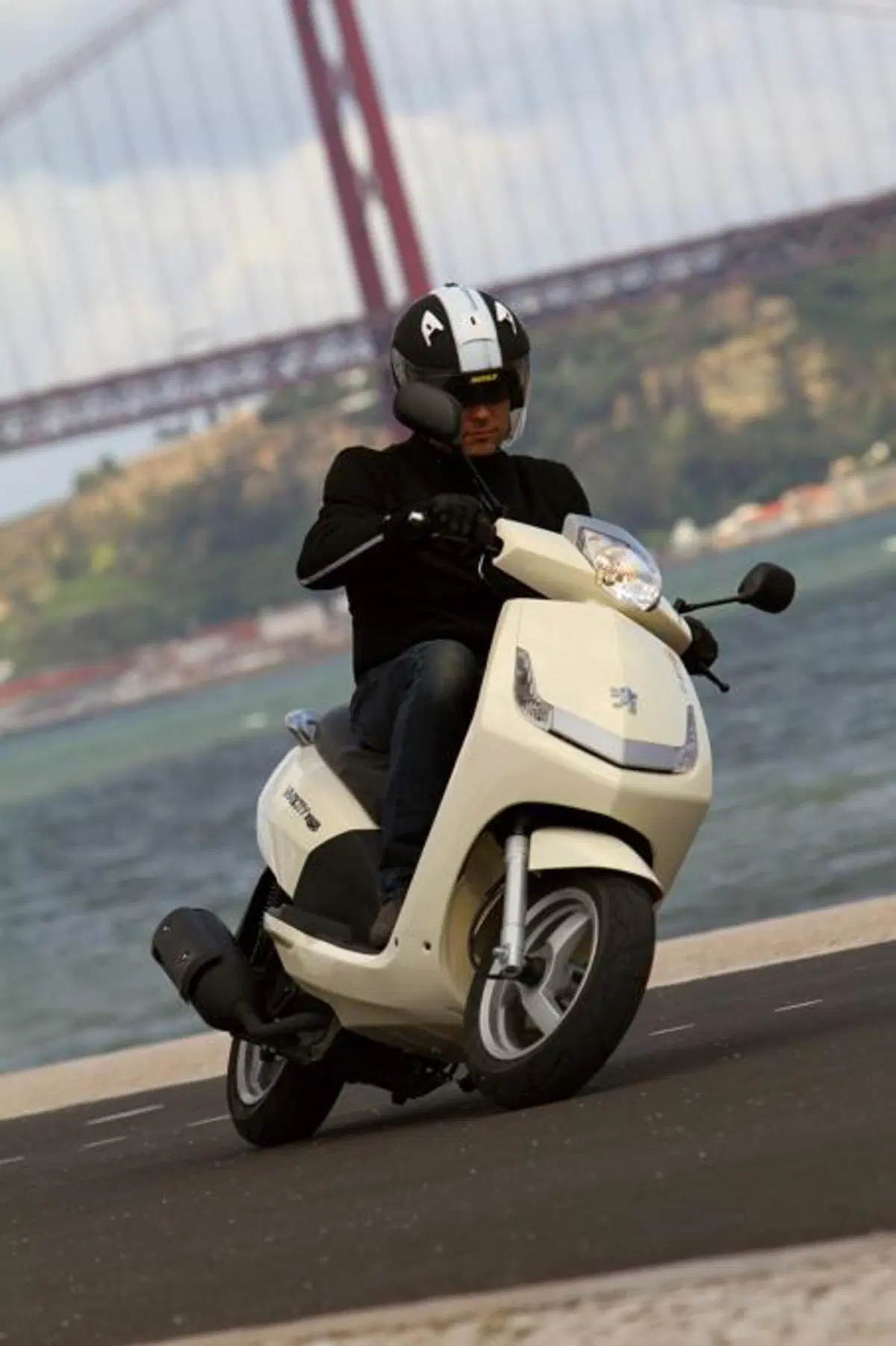 Peugeot Vivacity 125  (10)