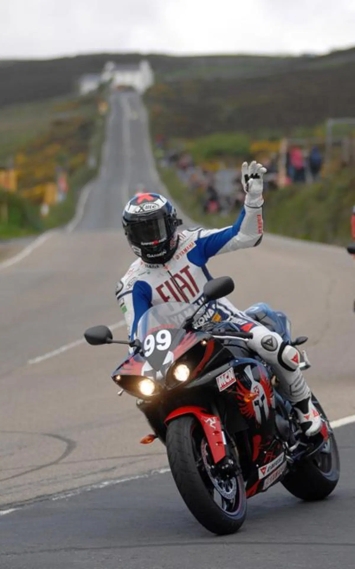Esperienza indimenticabile per Lorenzo e Nieto al Tourist Trophy 2010