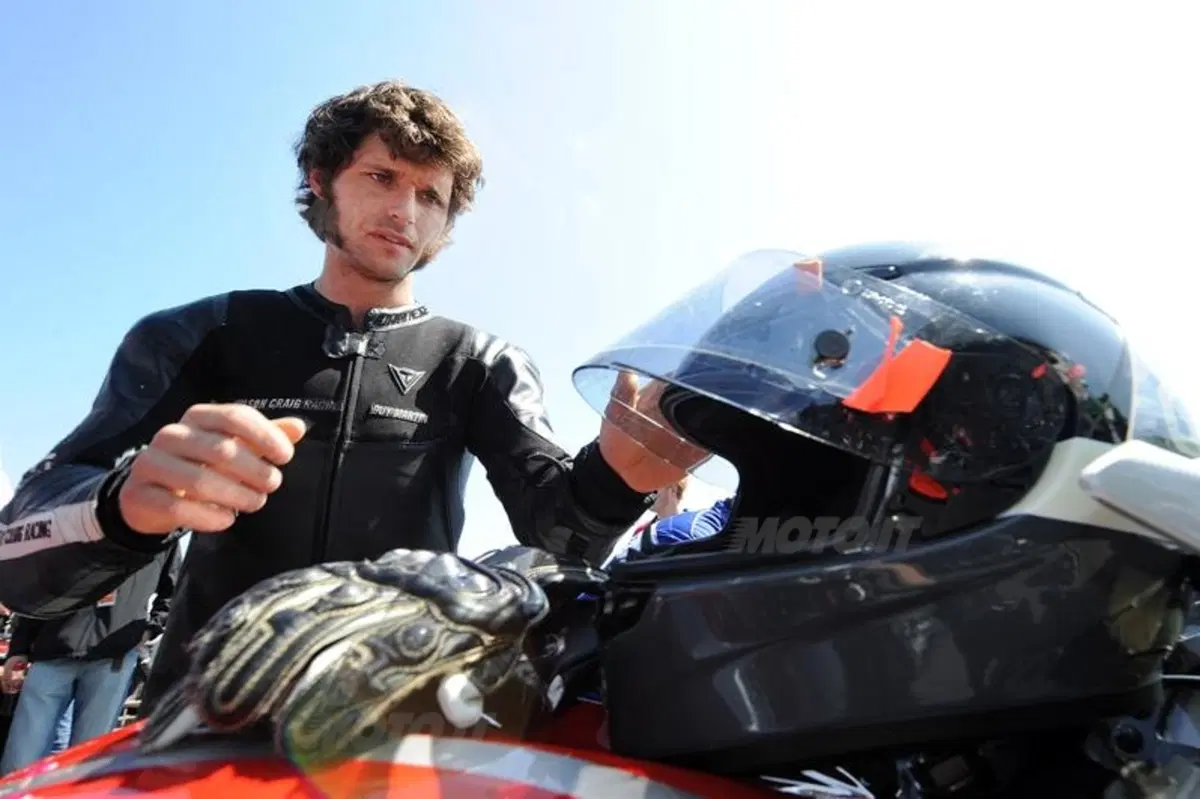 Esperienza indimenticabile per Lorenzo e Nieto al Tourist Trophy 2010 (4)