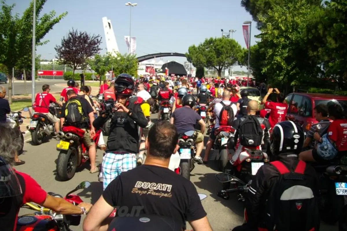 WDW2010. Marea rossa a Misano