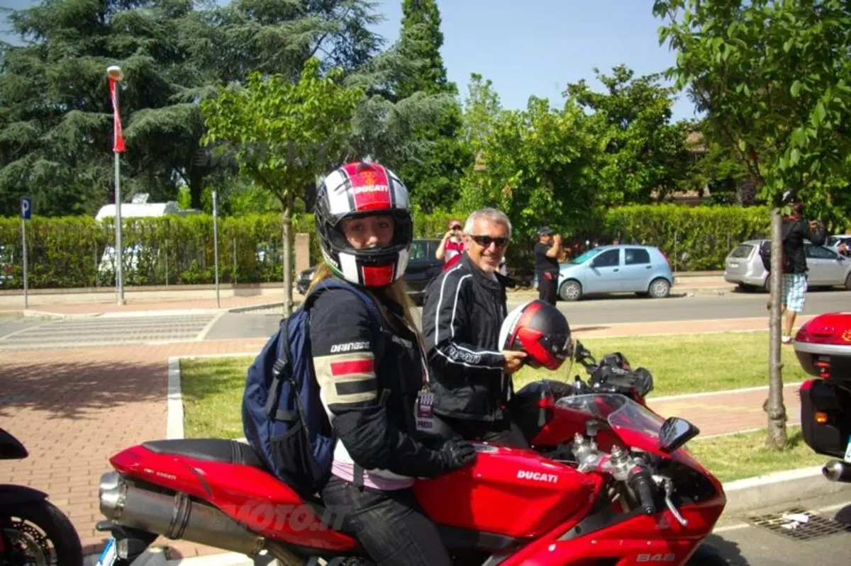 WDW2010. Marea rossa a Misano (2)