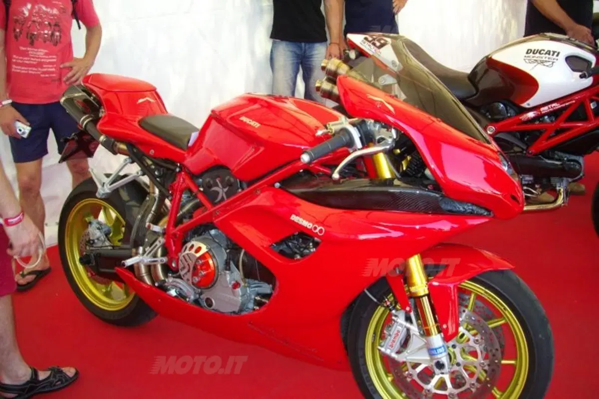 WDW2010. Marea rossa a Misano (4)