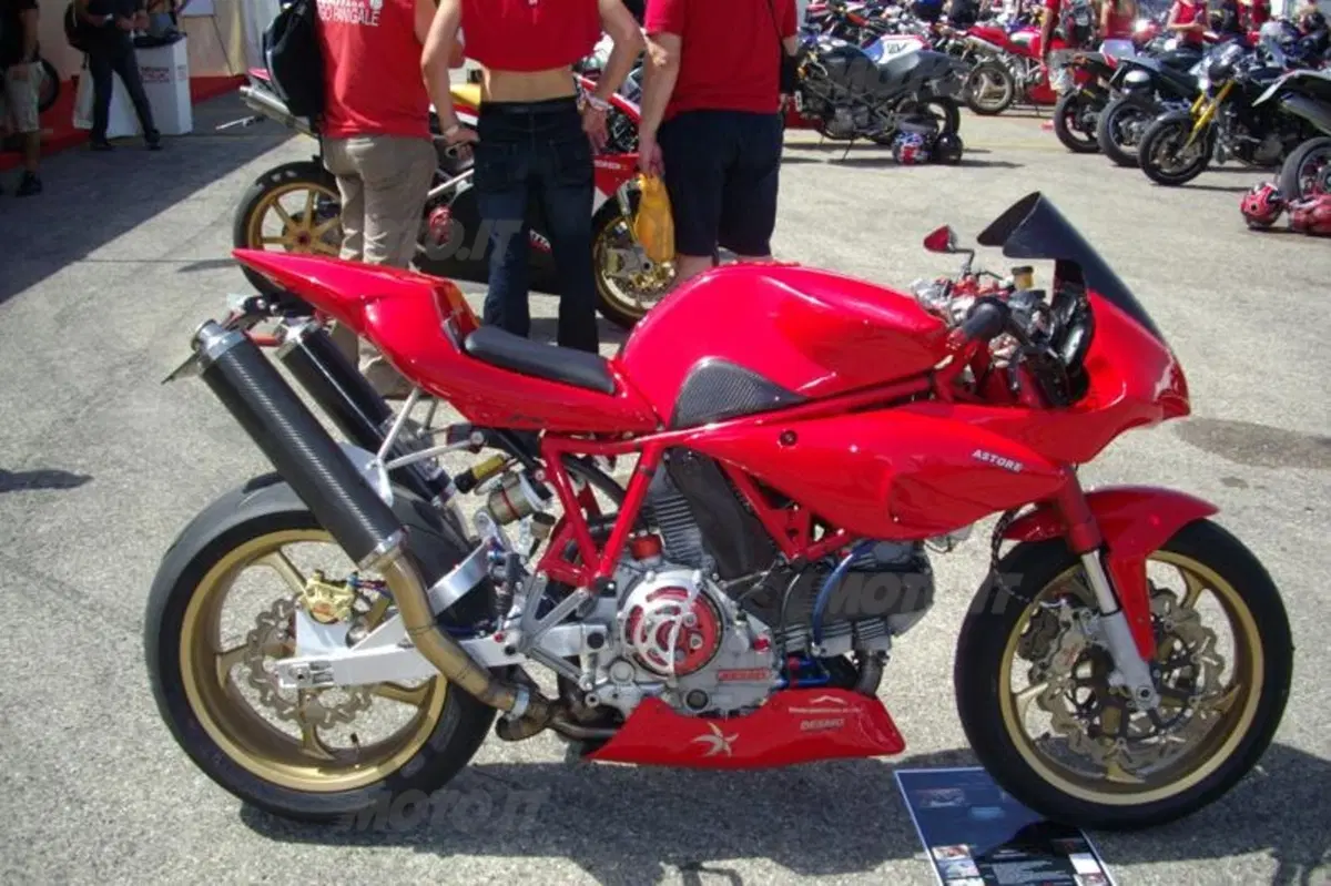 WDW2010. Marea rossa a Misano (5)