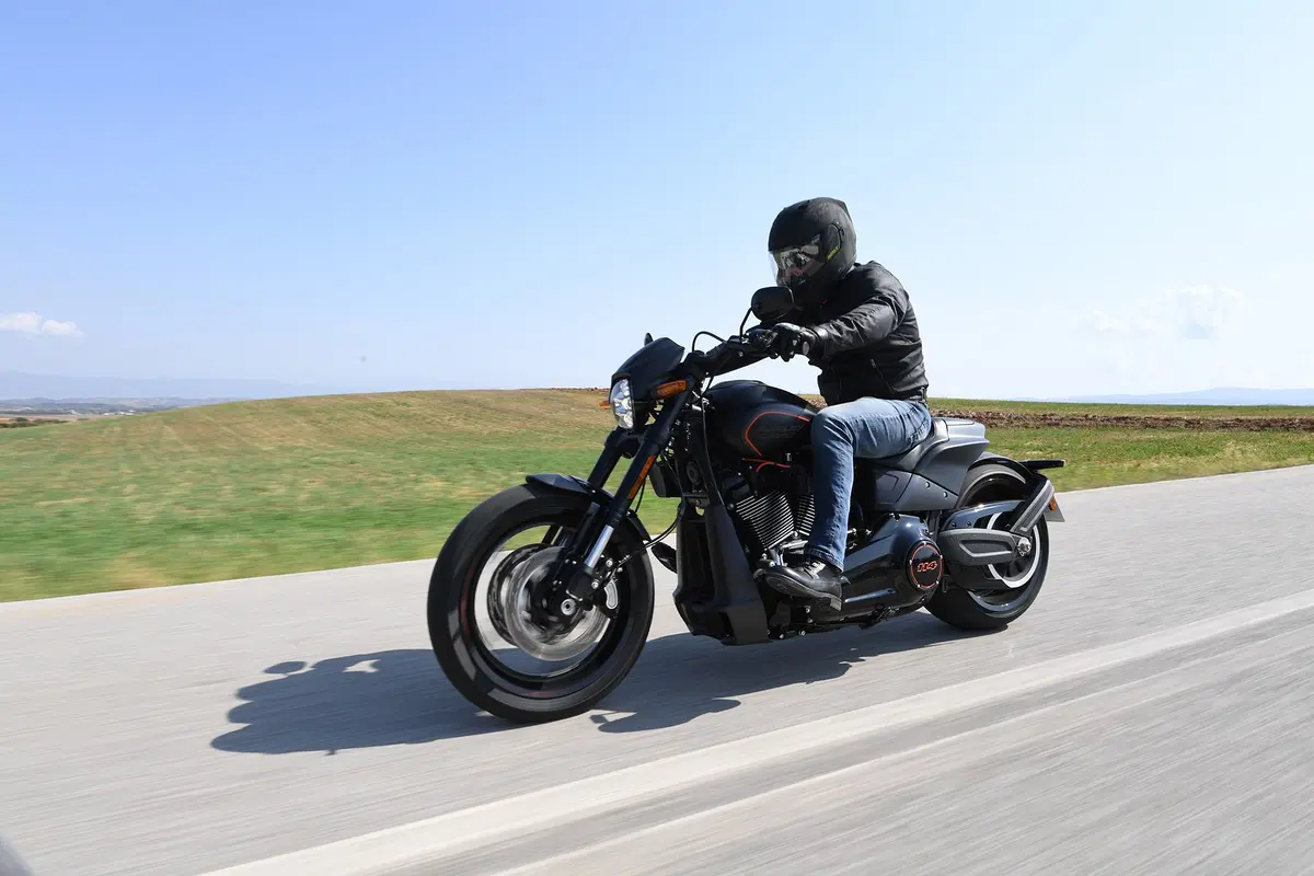 Harley-Davidson FXDR 114. La power cruiser di Milwaukee (7)