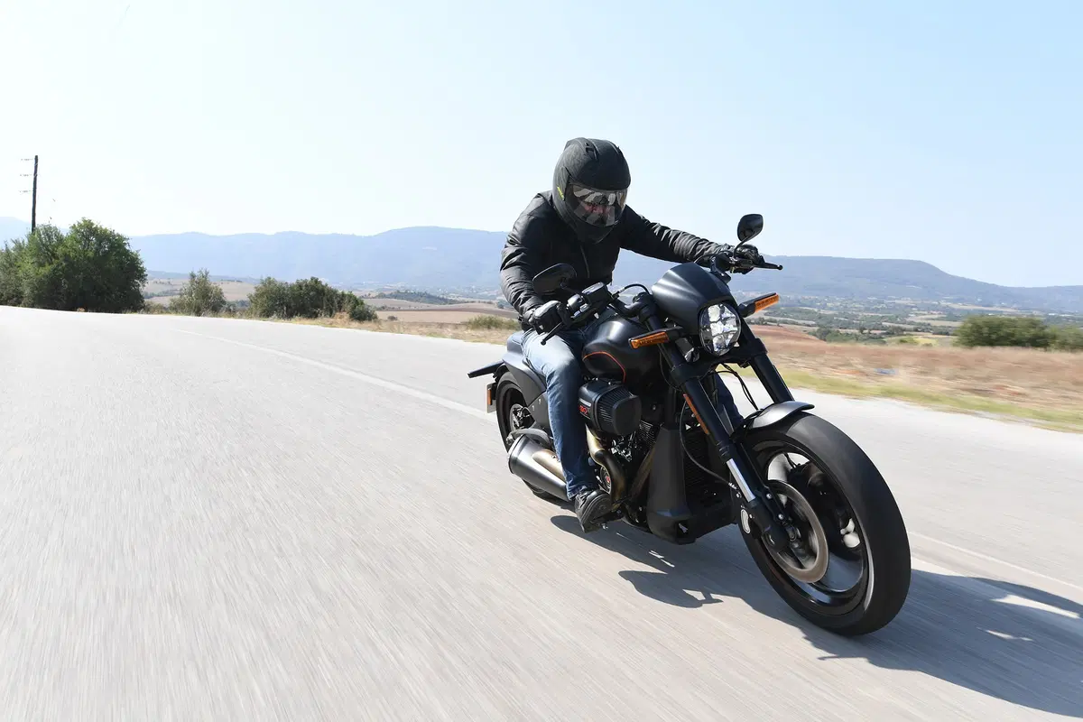Harley-Davidson FXDR 114. La power cruiser di Milwaukee (10)