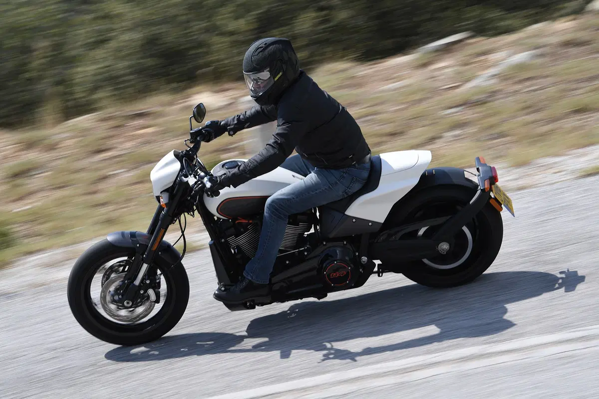 Harley-Davidson FXDR 114. La power cruiser di Milwaukee (11)