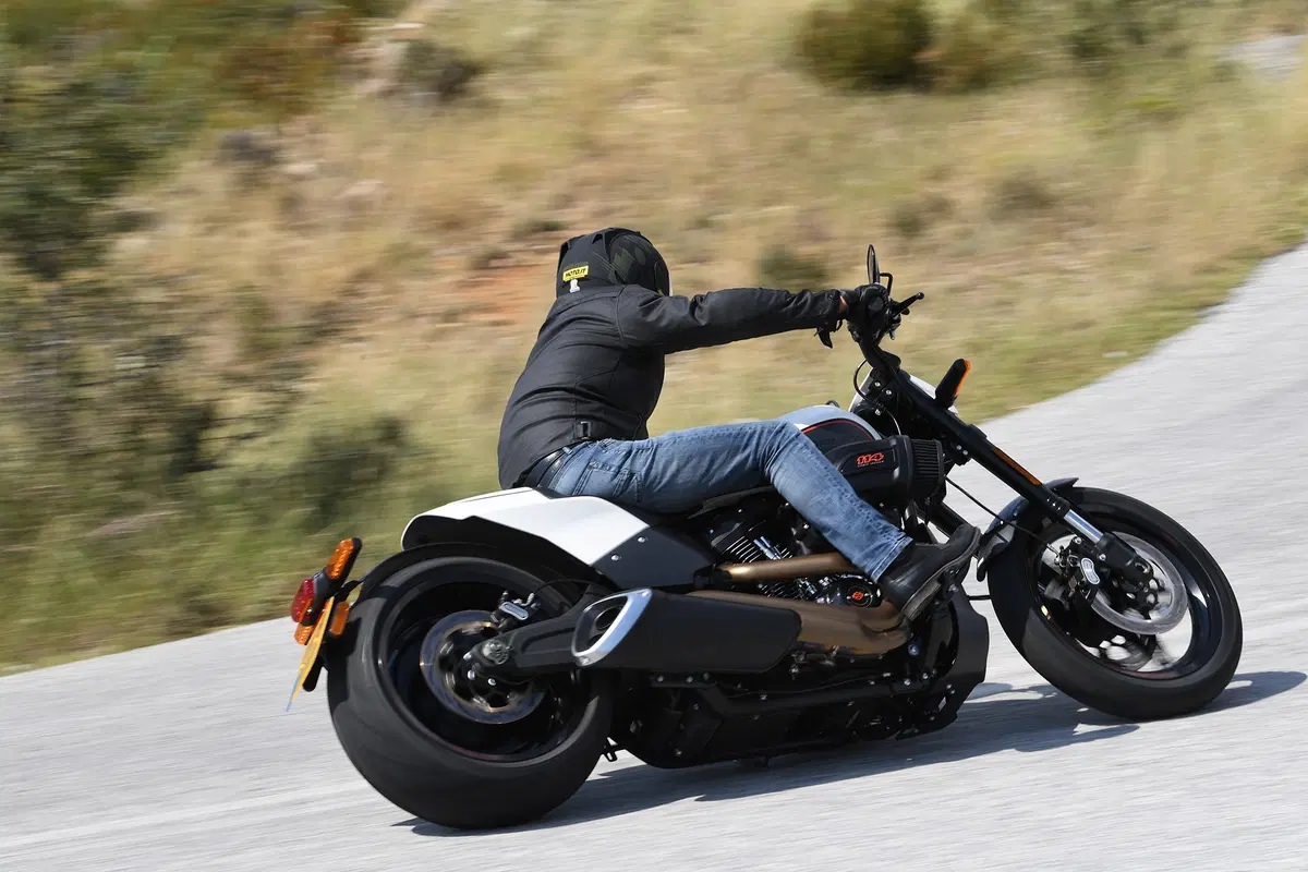 Harley-Davidson FXDR 114. La power cruiser di Milwaukee (18)
