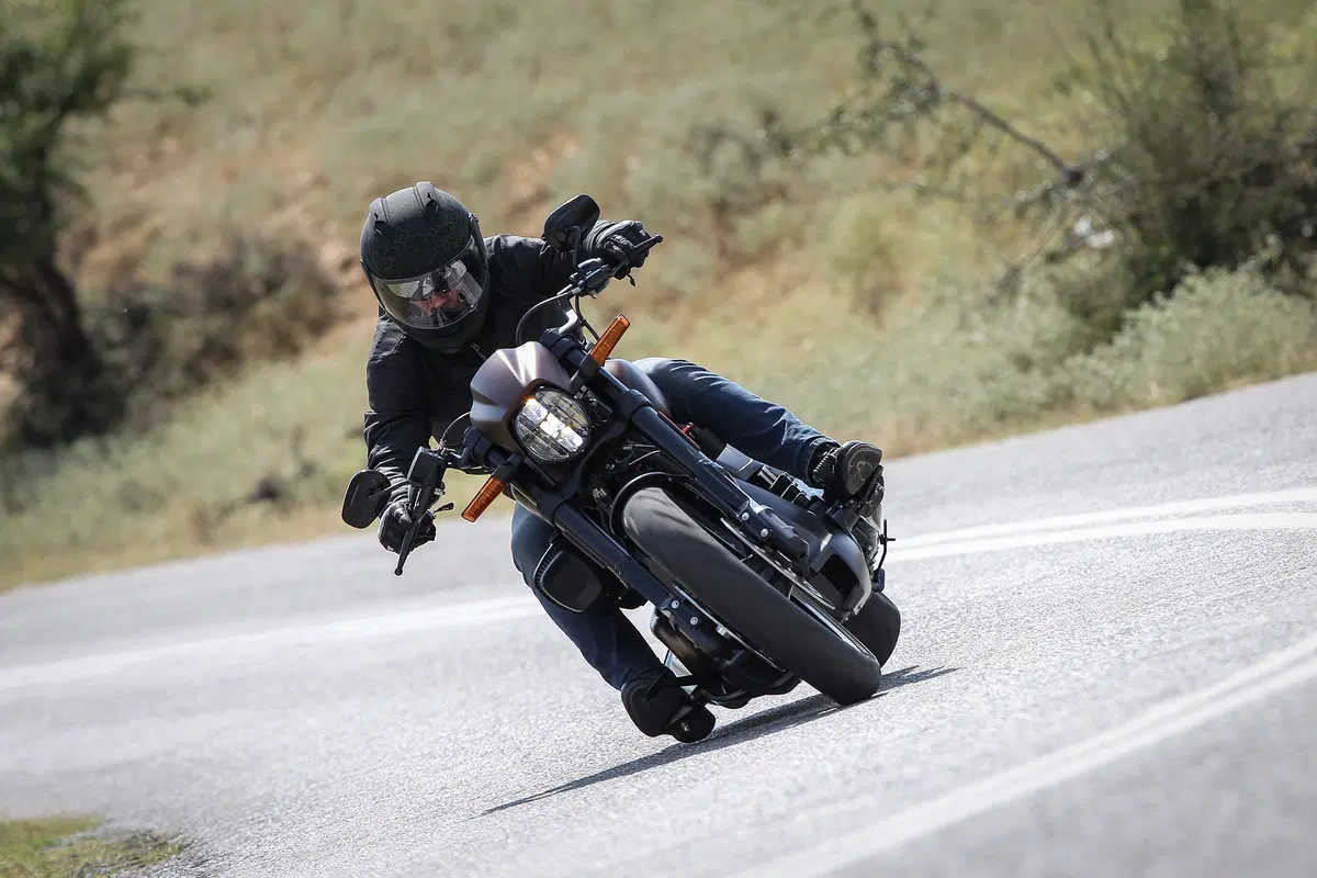 Harley-Davidson FXDR 114. La power cruiser di Milwaukee