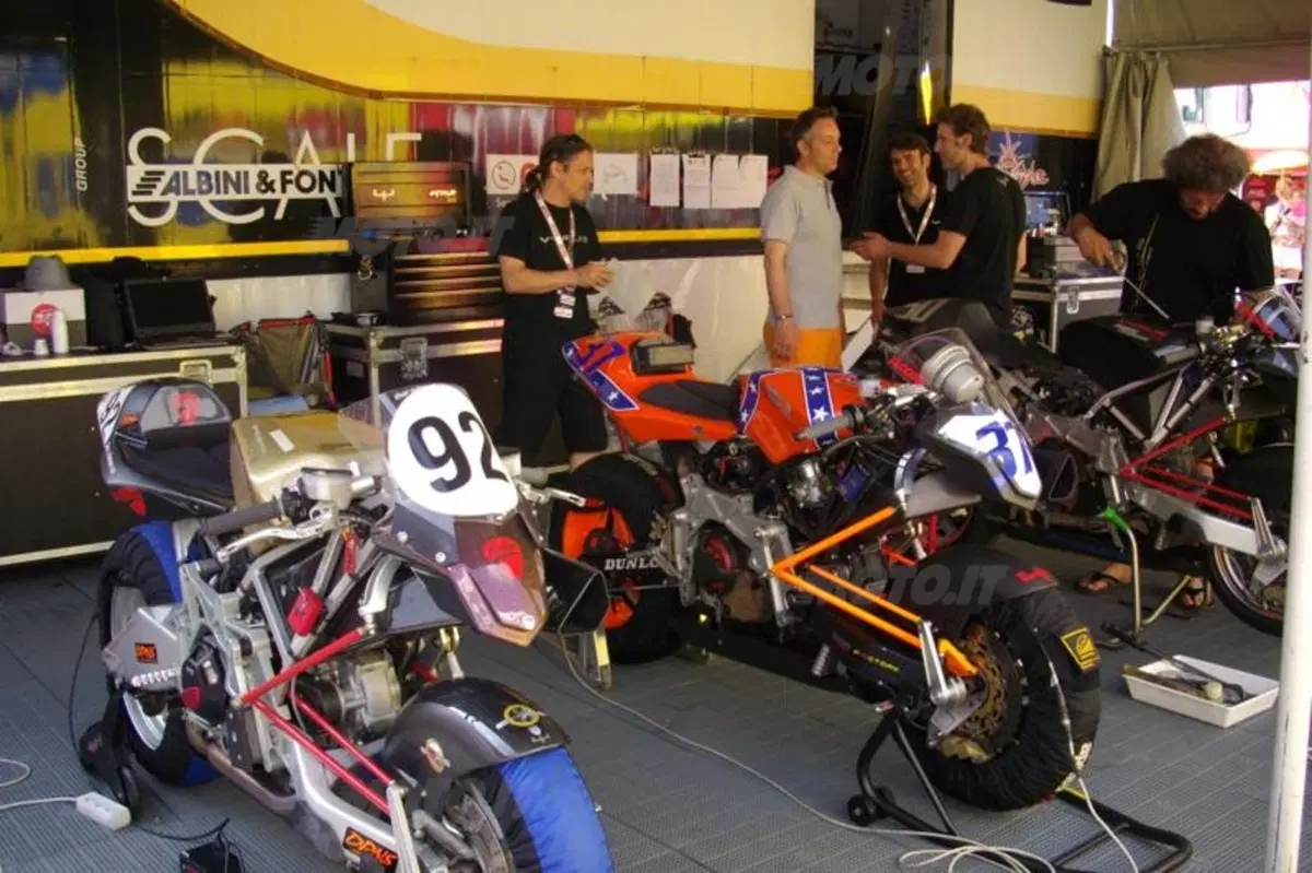 WDW2010. Marea rossa a Misano (20)