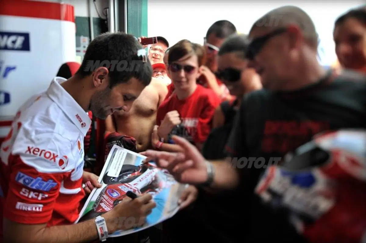 WDW2010. Marea rossa a Misano (38)