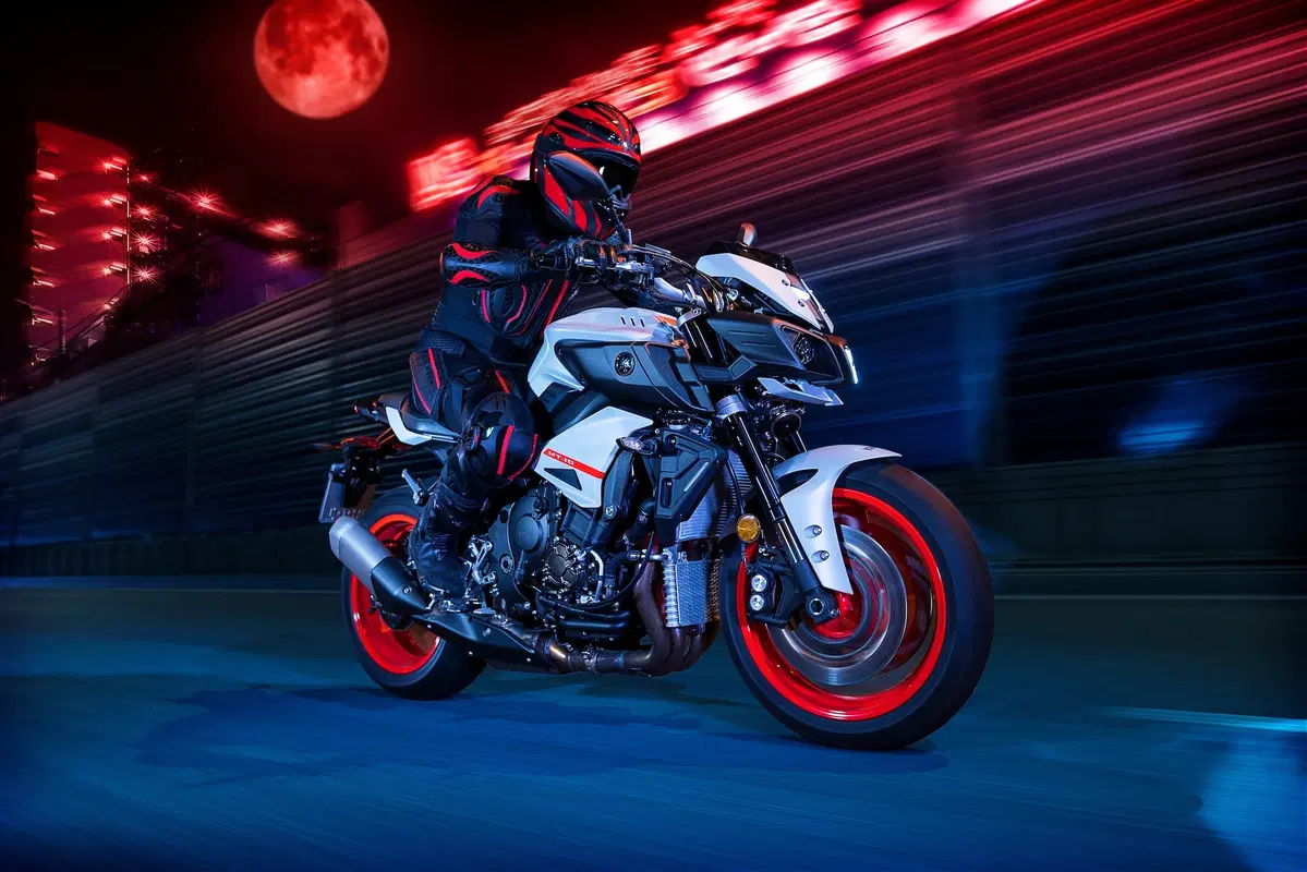 Yamaha MT-09, MT-07, MT-10, MT-125 2019: nuova colorazione Ice Fluo (5)