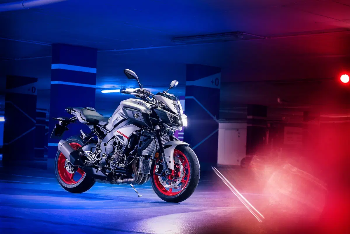 Yamaha MT-09, MT-07, MT-10, MT-125 2019: nuova colorazione Ice Fluo (12)