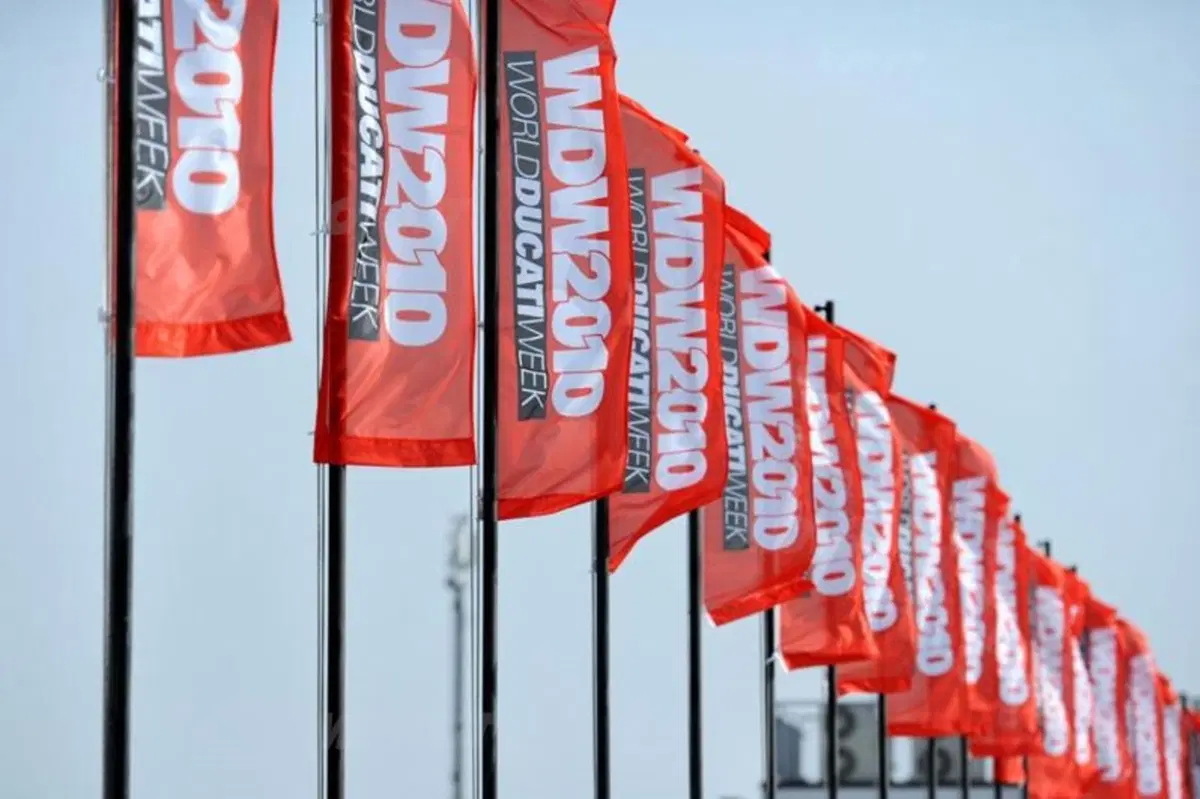 WDW2010. Marea rossa a Misano (50)