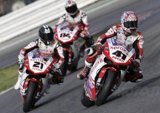 Il Team Ducati ha finito i test in pista con Haga, Fabrizio e Bayliss