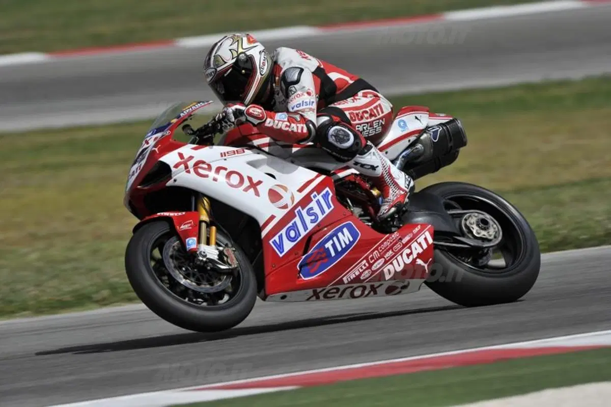 Il Team Ducati ha finito i test in pista con Haga, Fabrizio e Bayliss