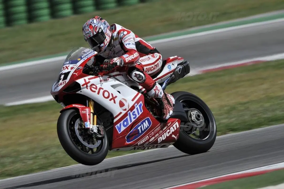 Il Team Ducati ha finito i test in pista con Haga, Fabrizio e Bayliss (2)
