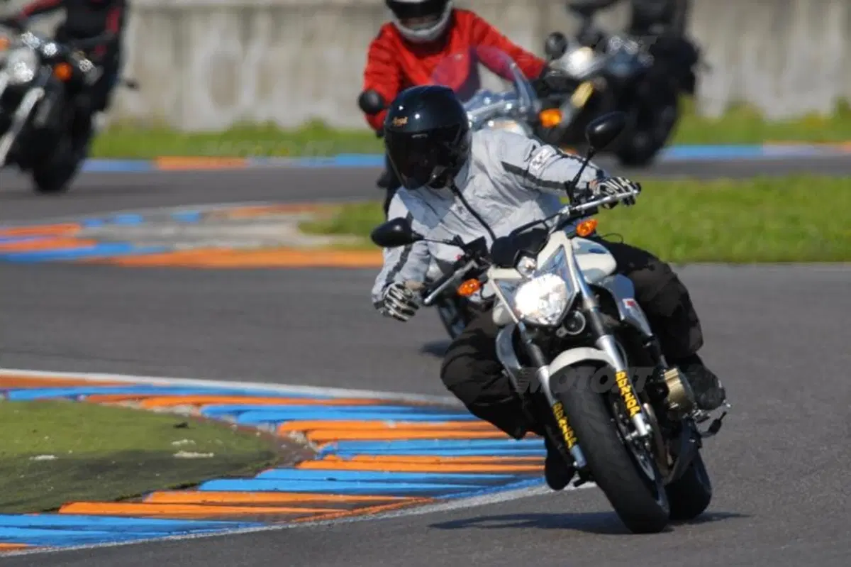 BER & Arai in pista con Riding School di Luca Pedersoli (5)