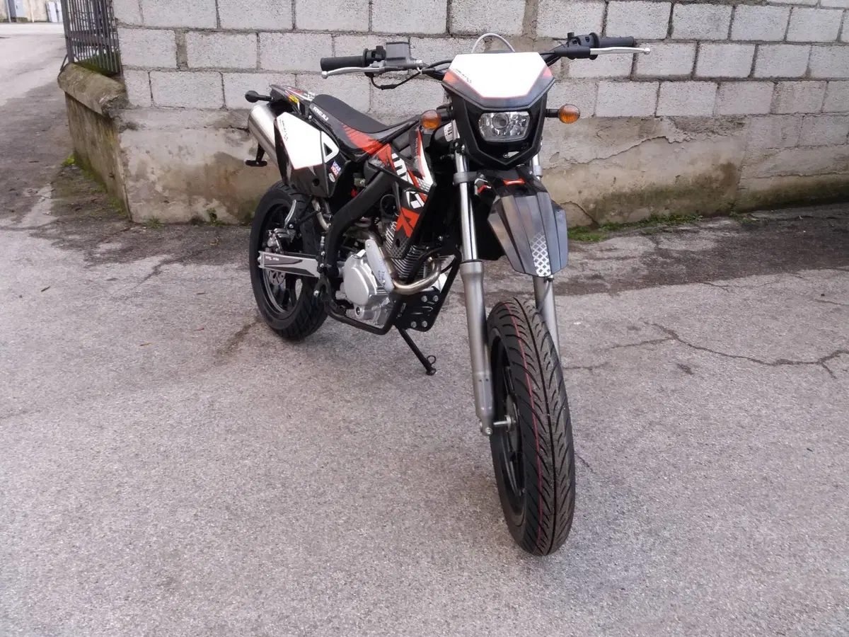 Rieju Marathon 125 Motard A.C. (2011 - 17) (2)