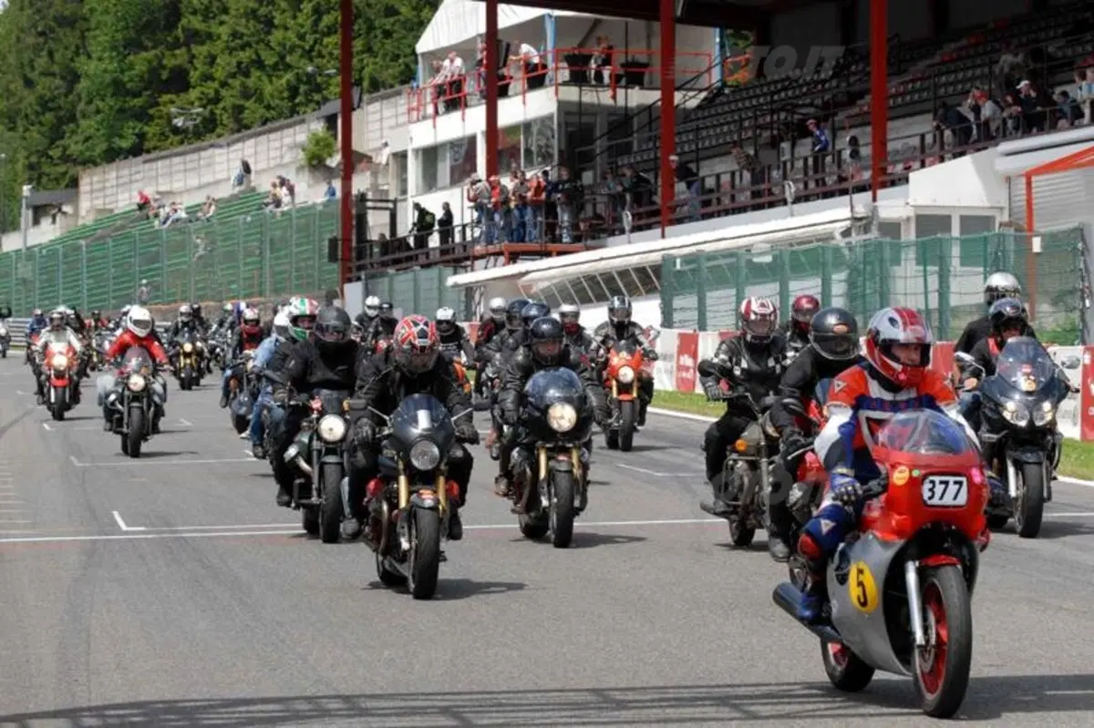 Moto Guzzi vince la 4 ore di Spa-Francorchamps (5)