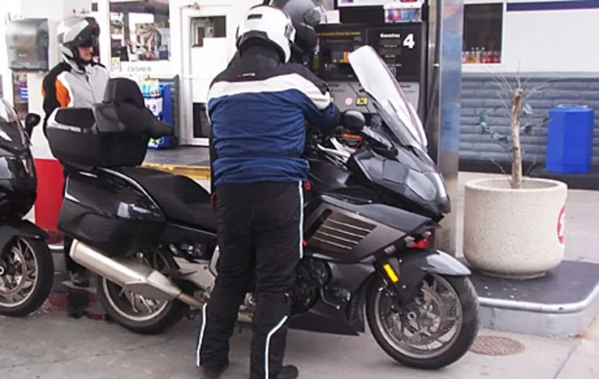 BMW K 1600 LT (2)